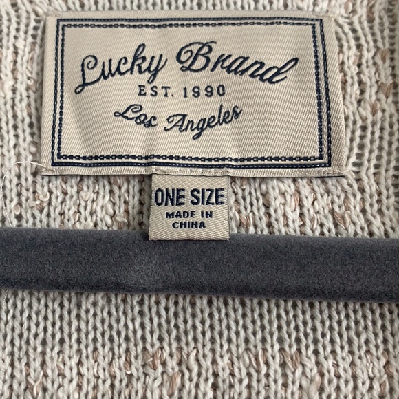 Lucky Brand Oversized Cape - Picture 6 of 6